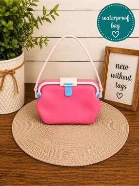 🩷 Waterproof Bubblegum Pink Handbag NWOT